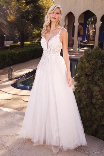 Vestido de Novia de Tul en L?nea A con Capas