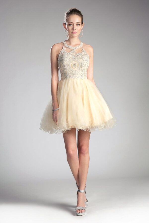 Vestido Corto de Cocktail con Capas - Imagen 11