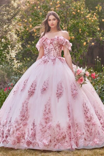 Vestido de Quinceañera con Estampado Floral y Hombros Descubiertos