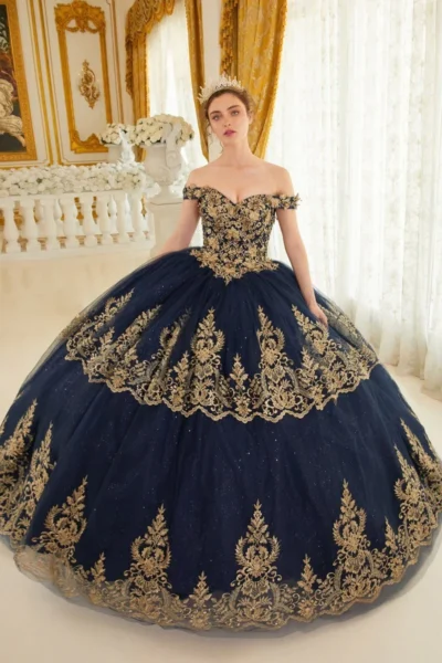 Vestido de Quinceañera de Encaje en Capas