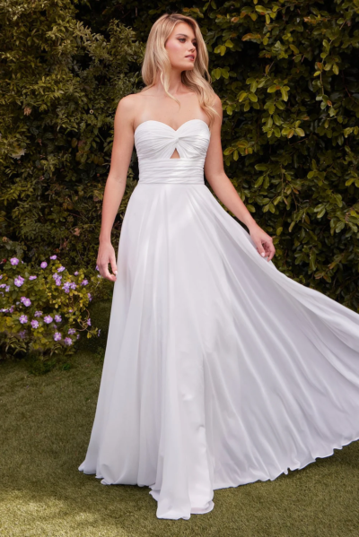 Vestido de Novia Strapless con Abertura Frontal y Falda Fluida